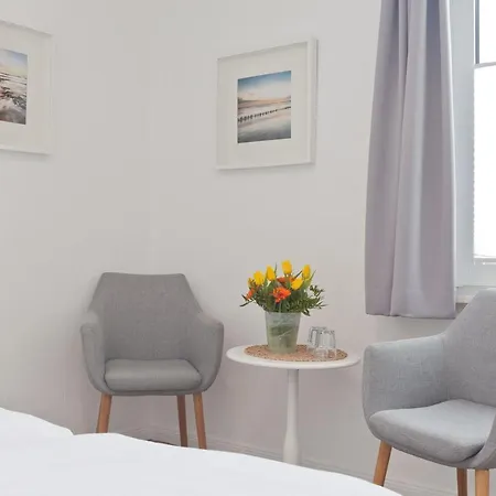 Haus Menno Janssen - Doppelzimmer * Norderney